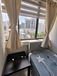 Lucky Plaza (D9), Apartment #556627471